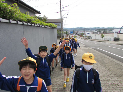 ①