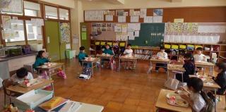 １年生の教室で～す