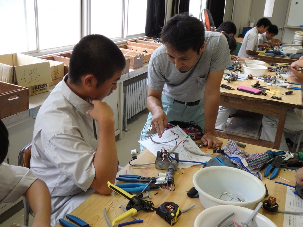外部講師 電気工事３