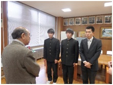 河崎会長による激励の言葉