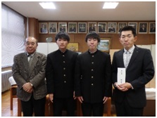 贈呈式後の記念撮影