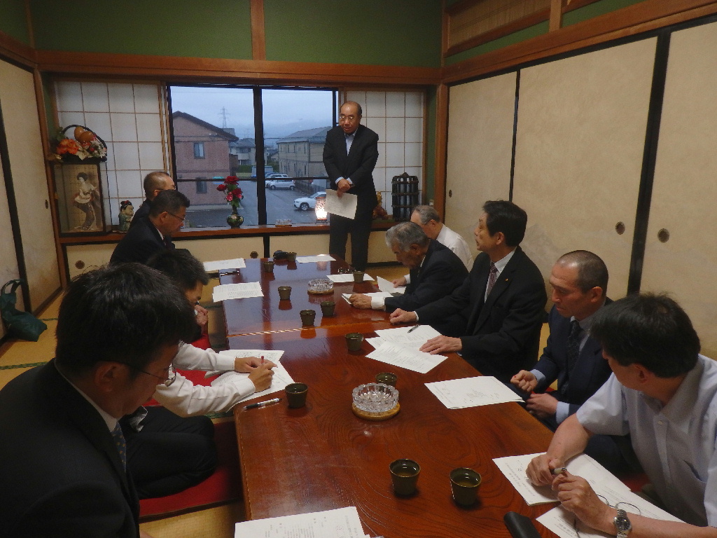 H30 三役会_写真１