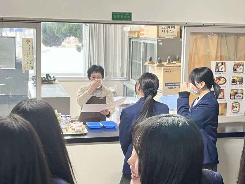 感激の菅田さん