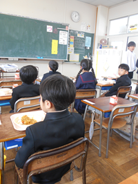 給食③