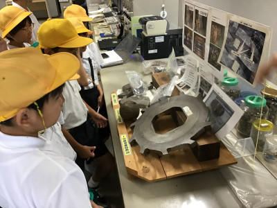 0908 ４年社会科見学　クリンクルはくい (2)