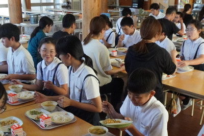 0925 給食試食会 (1)