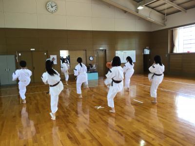 白い胴衣を着ると、身も心も引き締まります