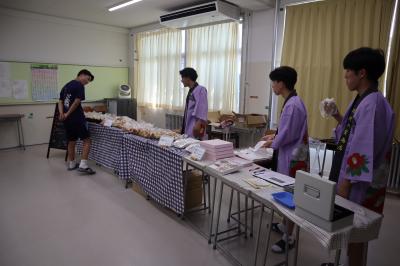 ビジネスコースが受け継ぐ珠洲の実商店