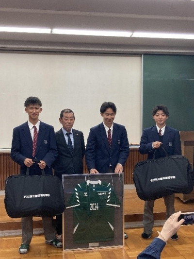 神戸南ロータリークラブによるサッカー部応援セレモニー２