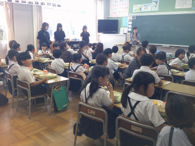 0709　1年給食試食会 (4)