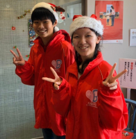 クリスマス献血キャンペーン　献血ルームにて。