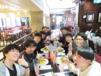 ランチは本場のハンバーグ！