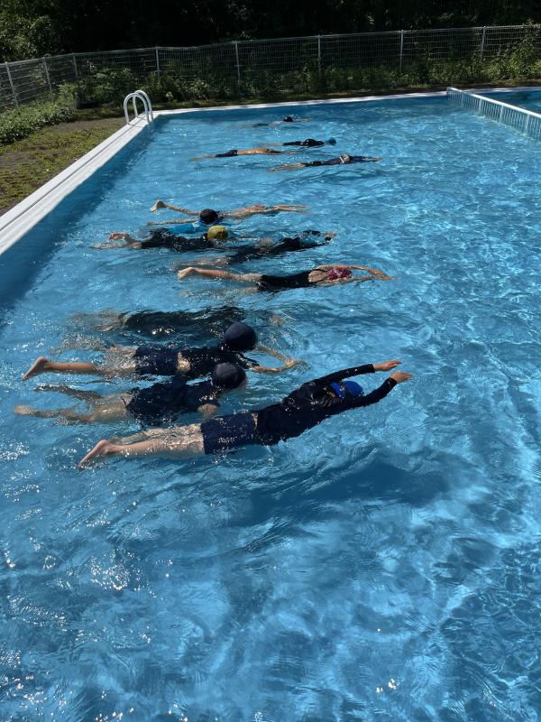 みんなでふし浮き!(2年生) みんなでふし浮き!(2年生)