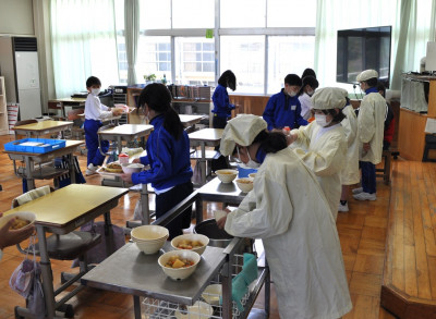 給食２