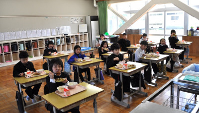 給食４