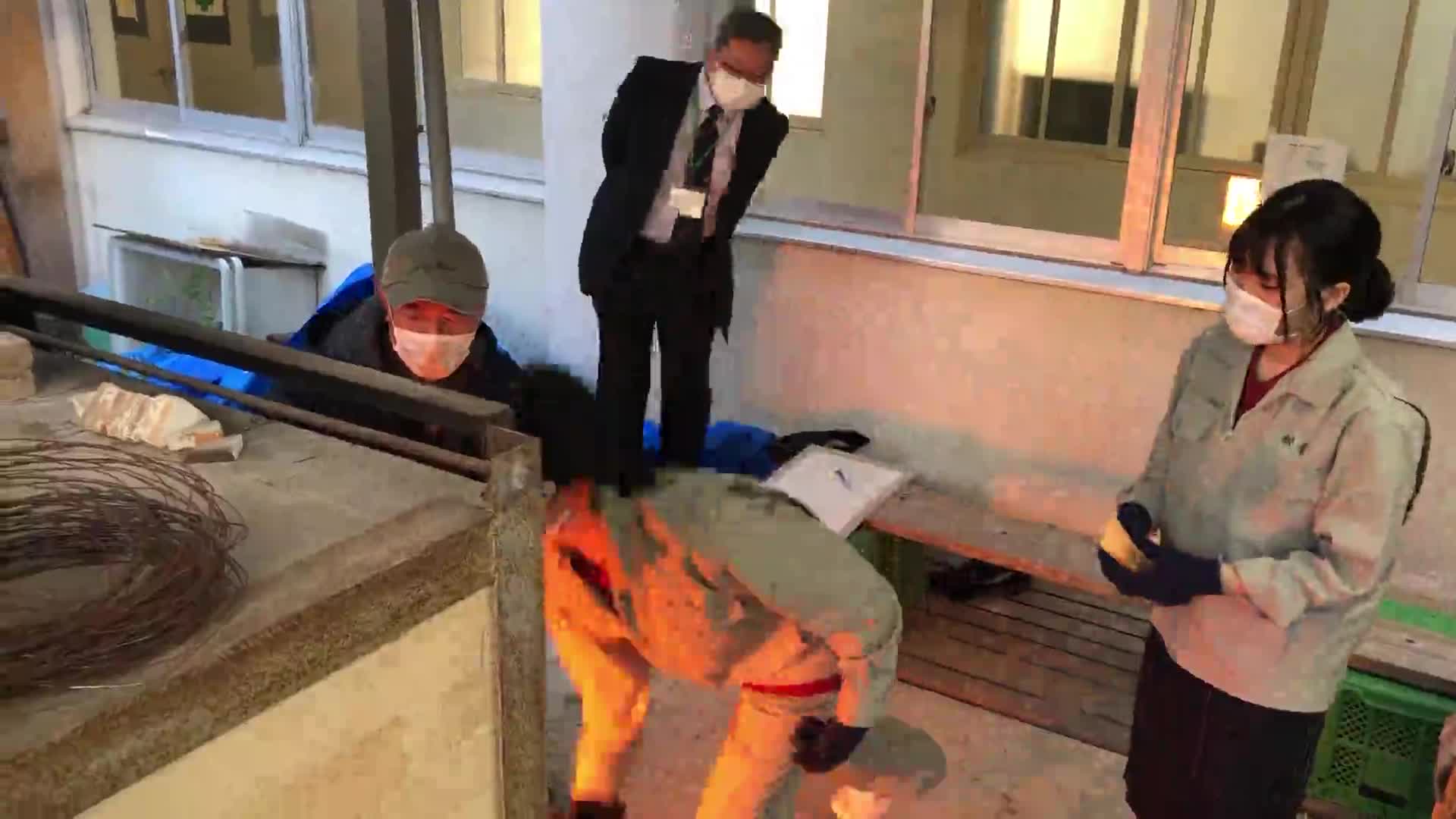 16e21f3d5d433c1b3f9deca3acf7934b