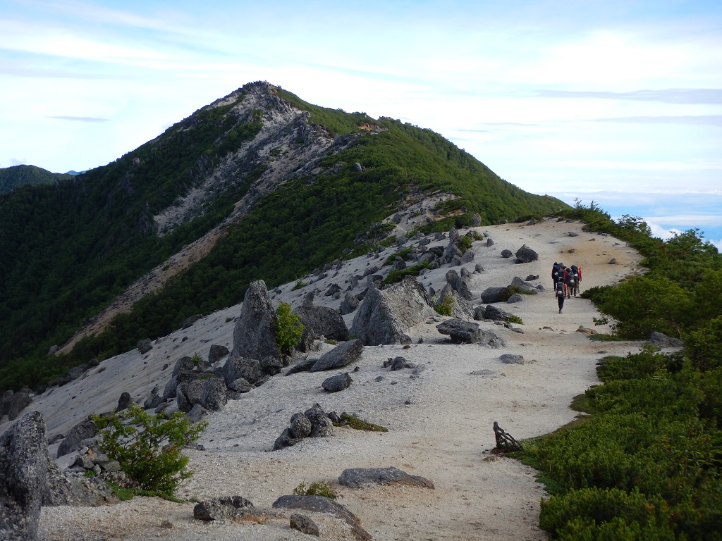 南アルプス　鳳凰三山&nbsp;薬師ヶ岳から観音ヶ岳へ向かう