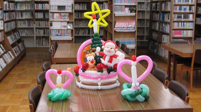 バルーンアート　クリスマスケーキ