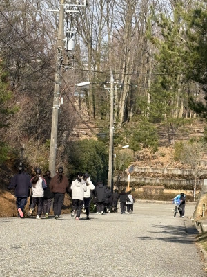 D731FE37-00C1-414B-88D7-991C07BF5A25