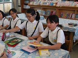 おすすめ本選び中