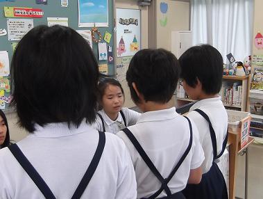 朝の貸出の様子