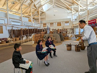 PXL_20260210_015104348