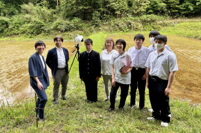 トキ放鳥が決まった中能登町春木地区の水田にて