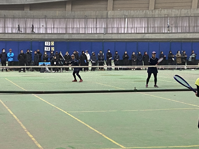 ゲームに挑む選手たち