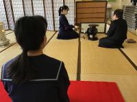 緊張しつつお点前中