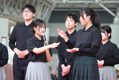 ③