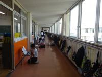 4年生　音楽クラブ　間隔をあけ飛沫か飛ばないように気をつけて練習中