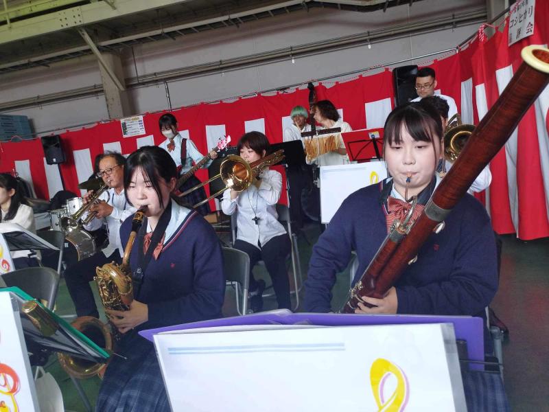 頑張る管楽器パート