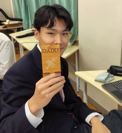 レーザー加工機2