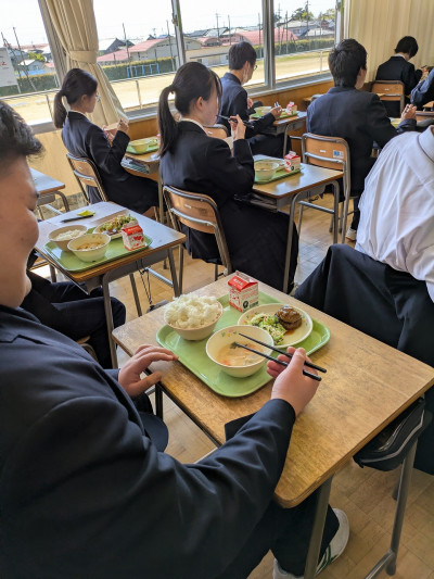 PXL_20260416_034451427.MP (002)