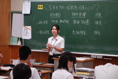実習生 (4)