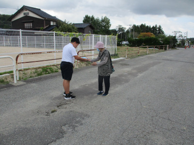 若山の日チラシ配布１