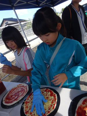 ピザづくり