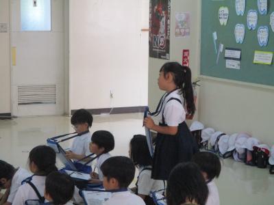 元気よく質問していました。