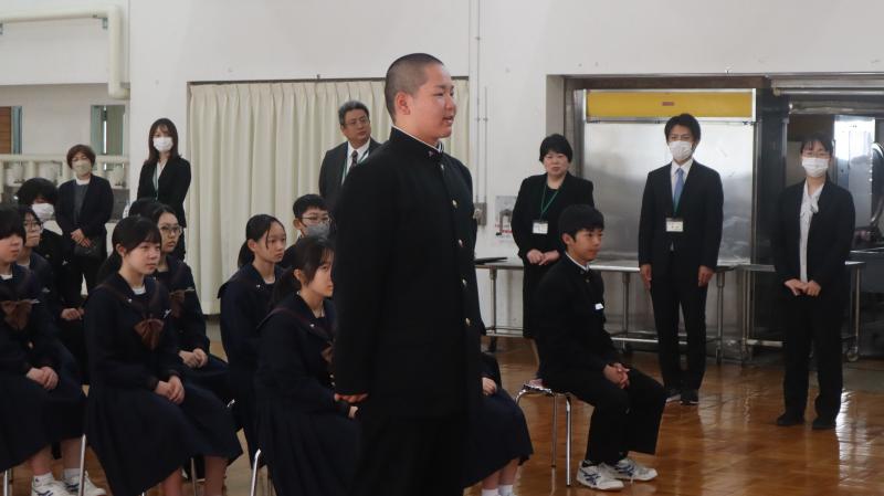 生徒会長の歓迎の挨拶